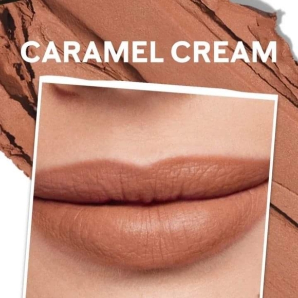Mary Kay At Play Lip Crayon Lipstick Caramel Cream. - Picture 3 of 5